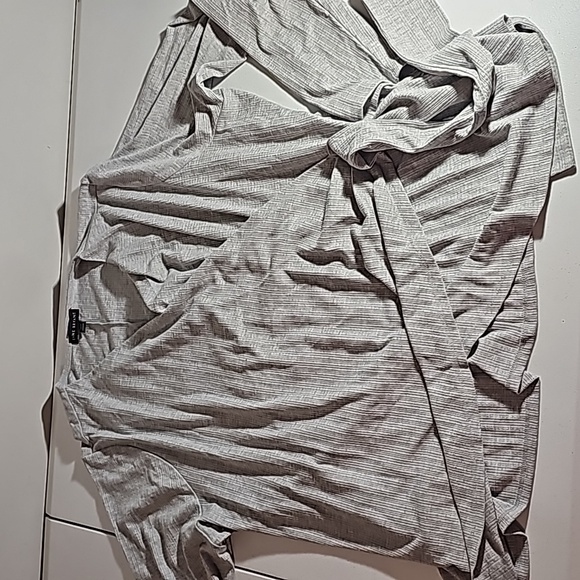 Lane Bryant Ribbed Heather Gray Faux Wrap Knit Top Size 18/20 New Without Tags - Picture 4 of 15